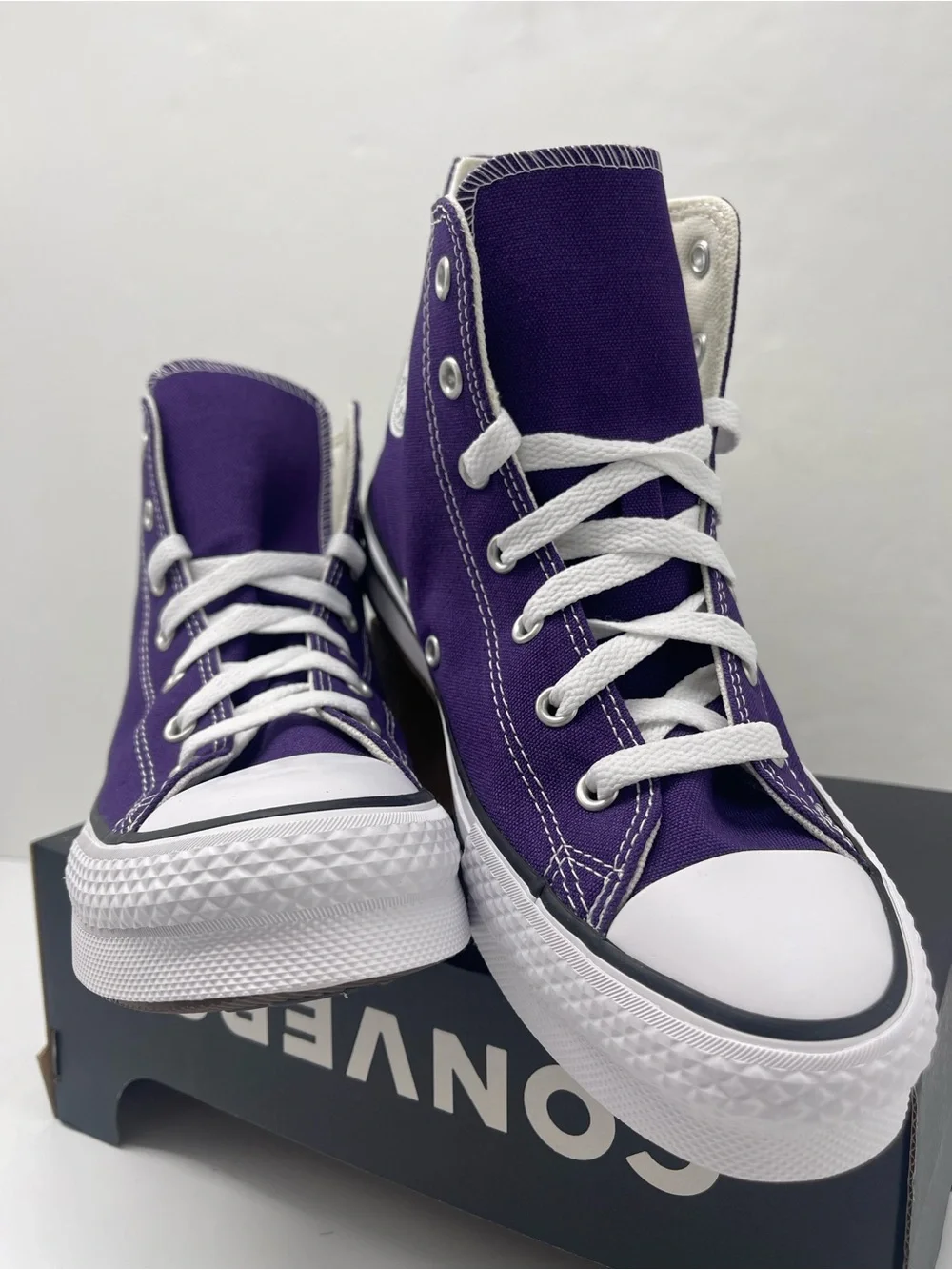 Converse WMNS CTAS EVA LIFT HI BLACKBERRY JAM/WHITE/EGRET Platform Sneakers